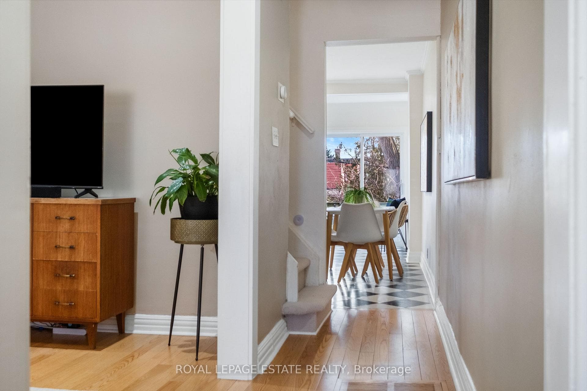 33 Mountalan Avenue photo 8