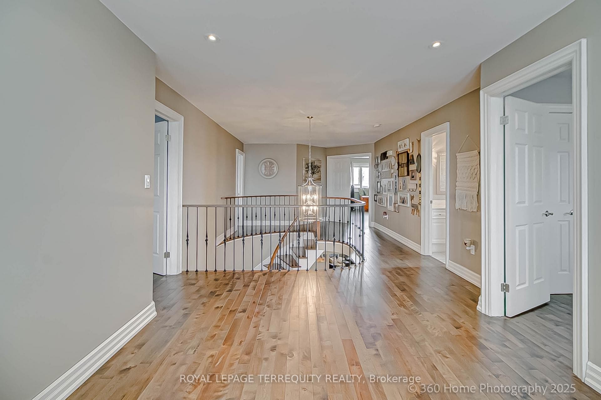 258 Landsbridge Street photo 21