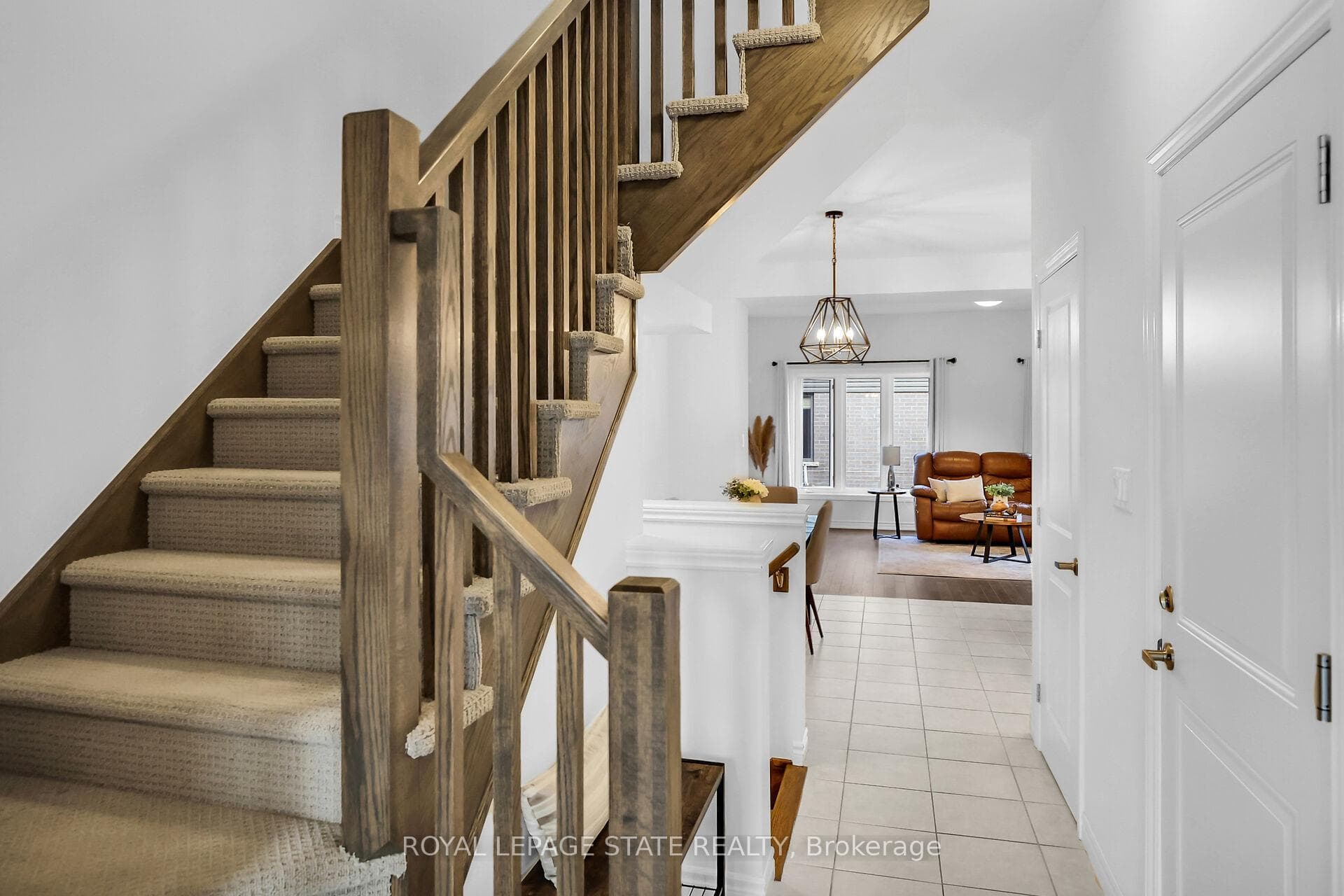 4165 Cassandra Drive photo 3