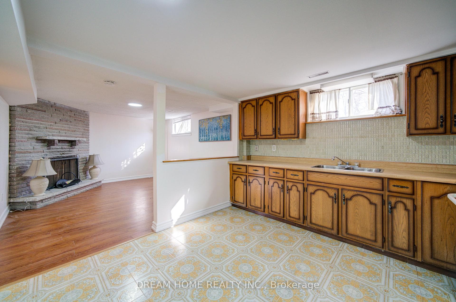 51 Kamloops Drive photo 43