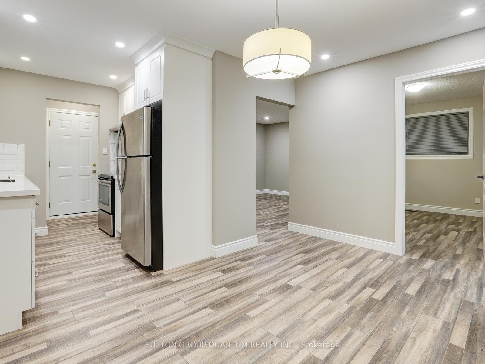 55 Silver Aspen Crescent Unit #UPPER photo 15
