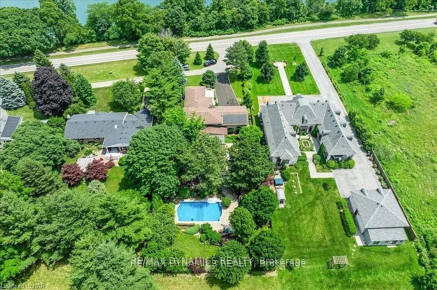 15842 NIAGARA RIVER Parkway photo 39