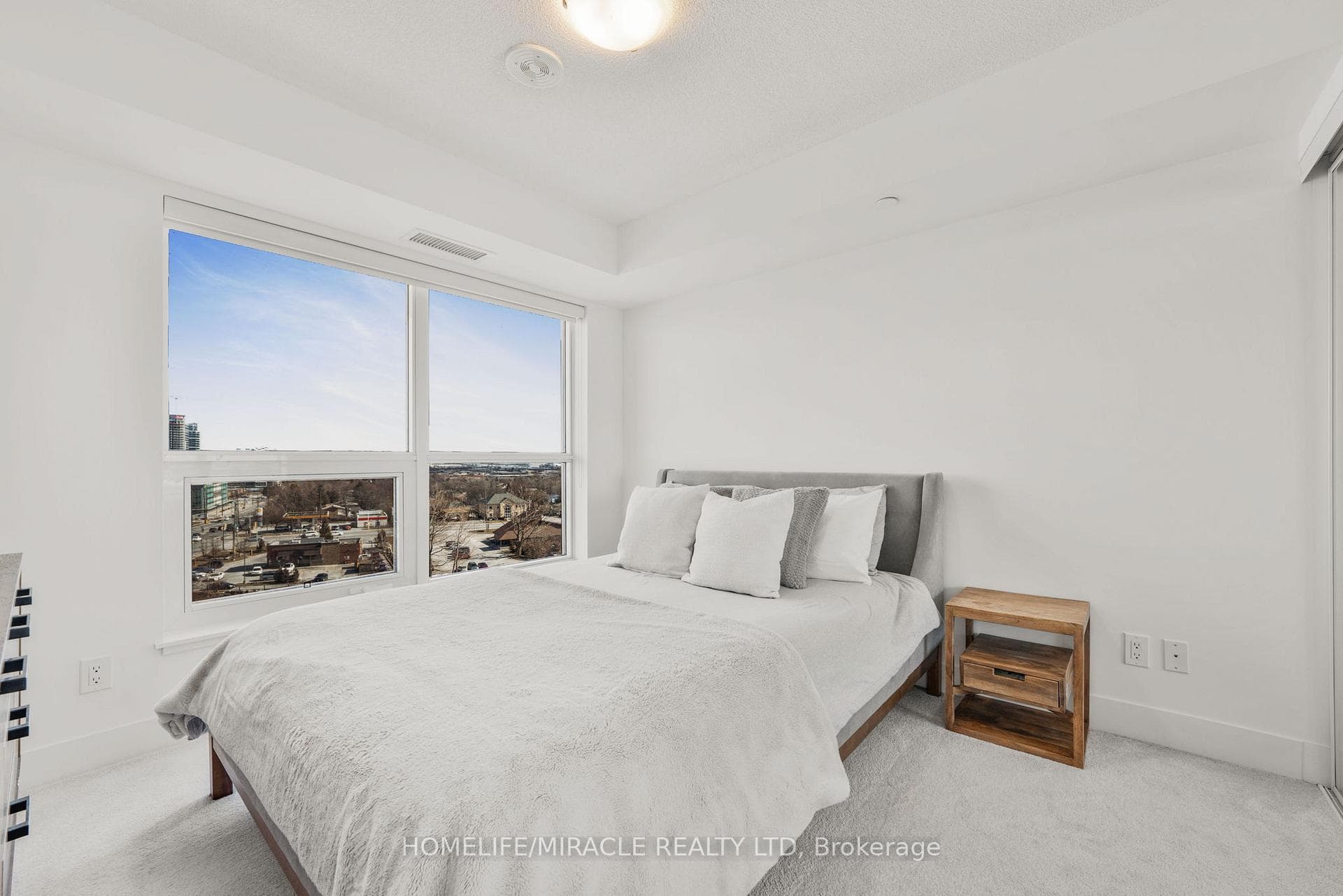 1255 Bayly Street Unit 1103 photo 16