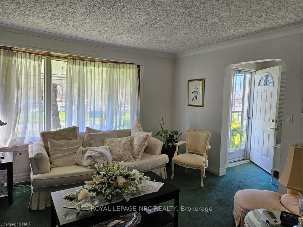 5781 DIXON Street photo 4