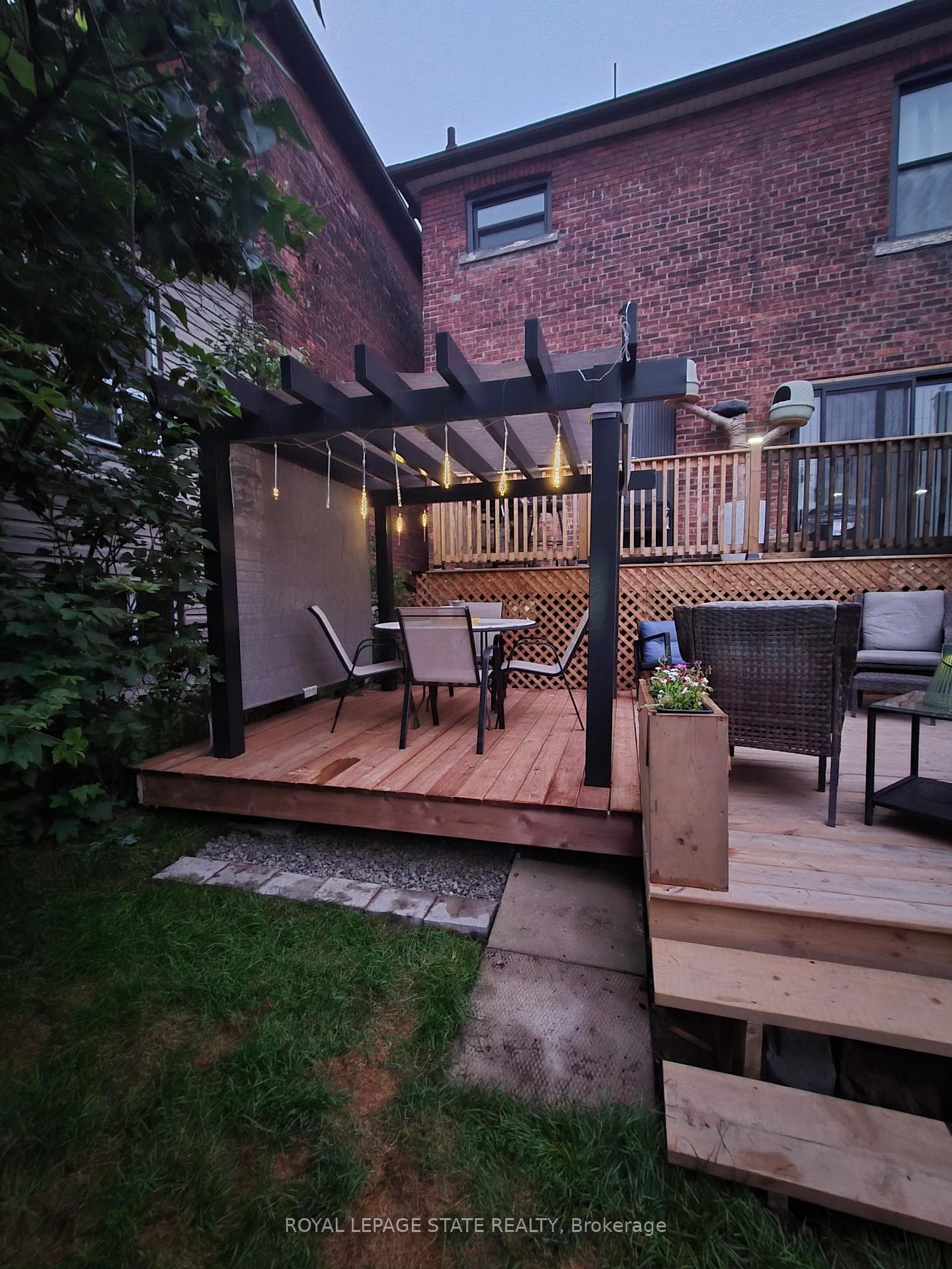 361 Cumberland Avenue photo 36