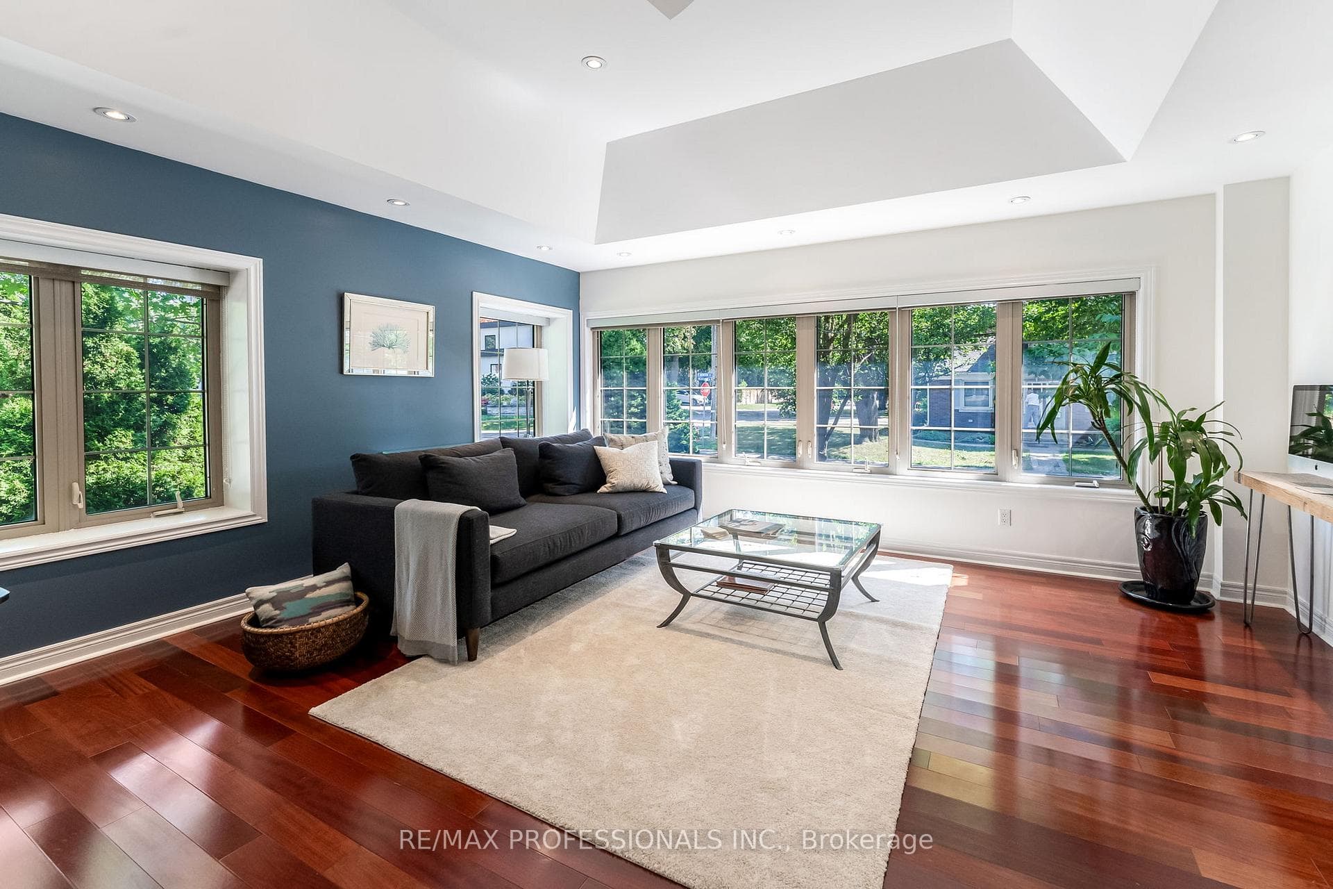 34 Monkton Avenue Unit MAIN photo 3