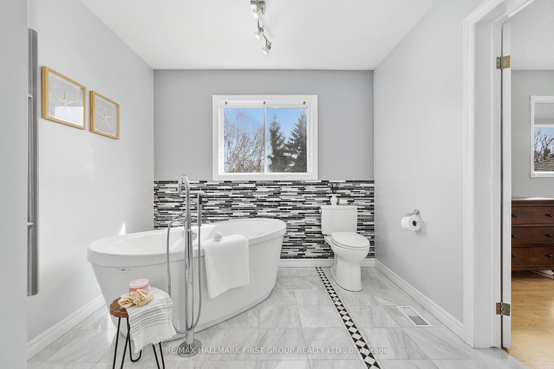 227 Huycke Street photo 27