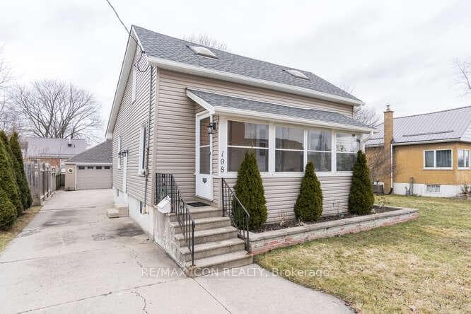 198 Elm Street photo 2