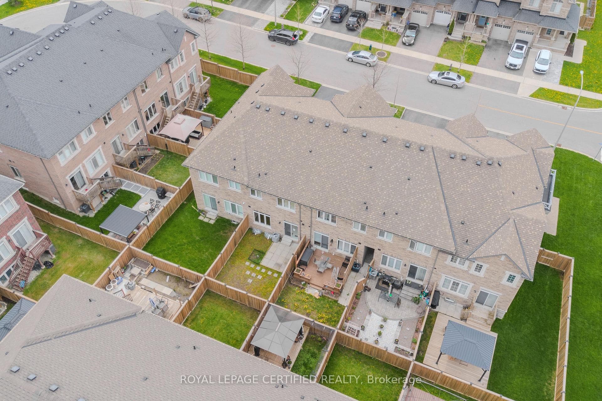 71 Rimrock Crescent photo 19