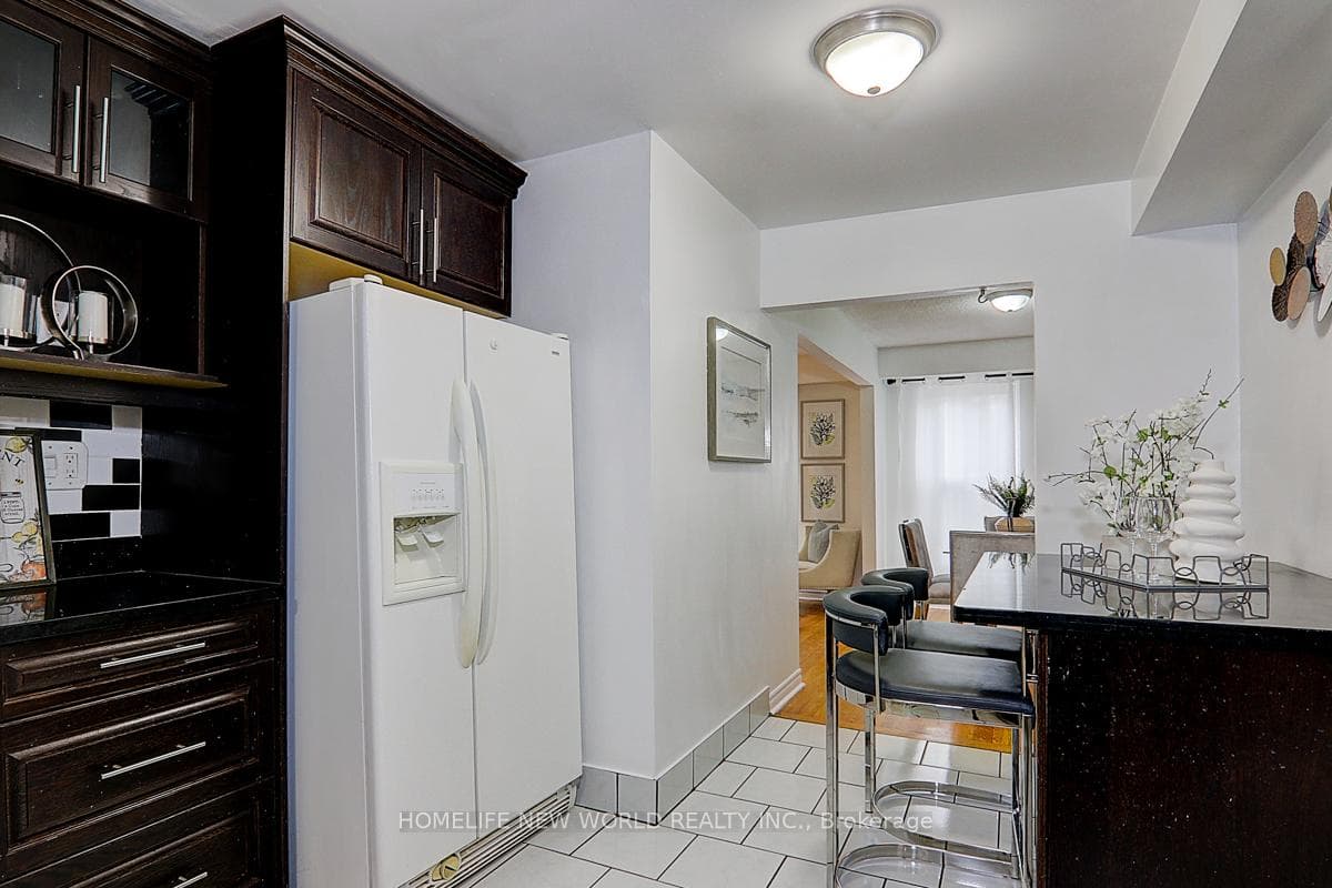 64 Brookmill Boulevard photo 12