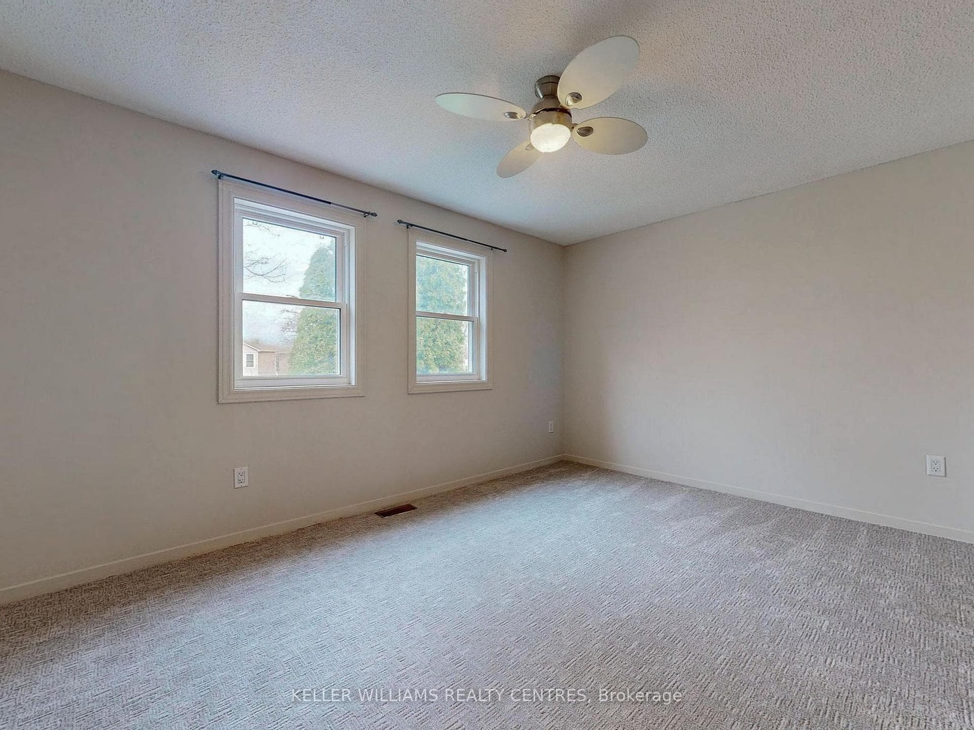 32 Fisher Crescent photo 18