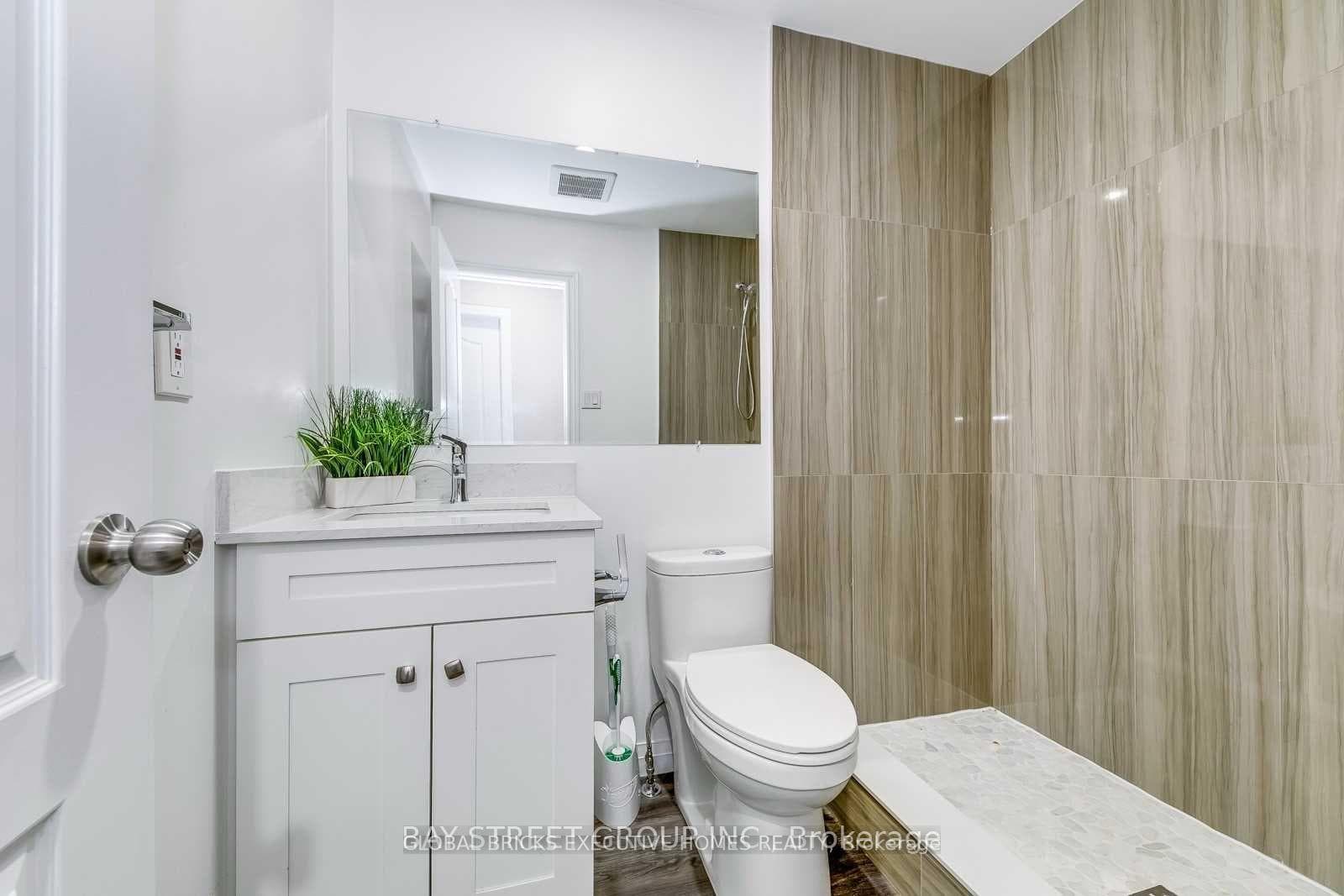 5045 Rundle Court Unit Upper photo 21