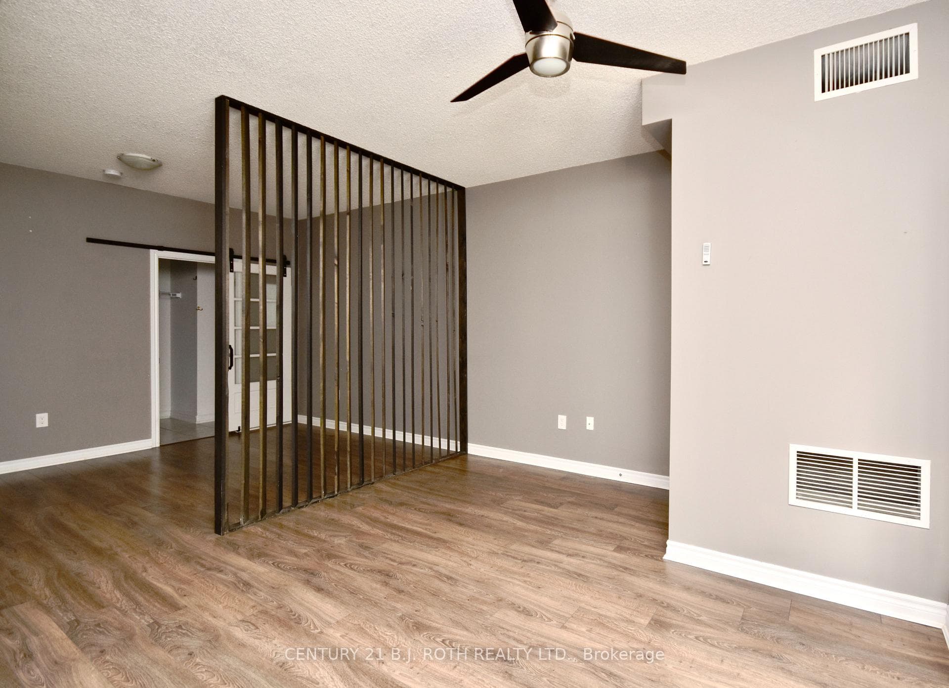 43 Ferndale Drive Unit 104 photo 10