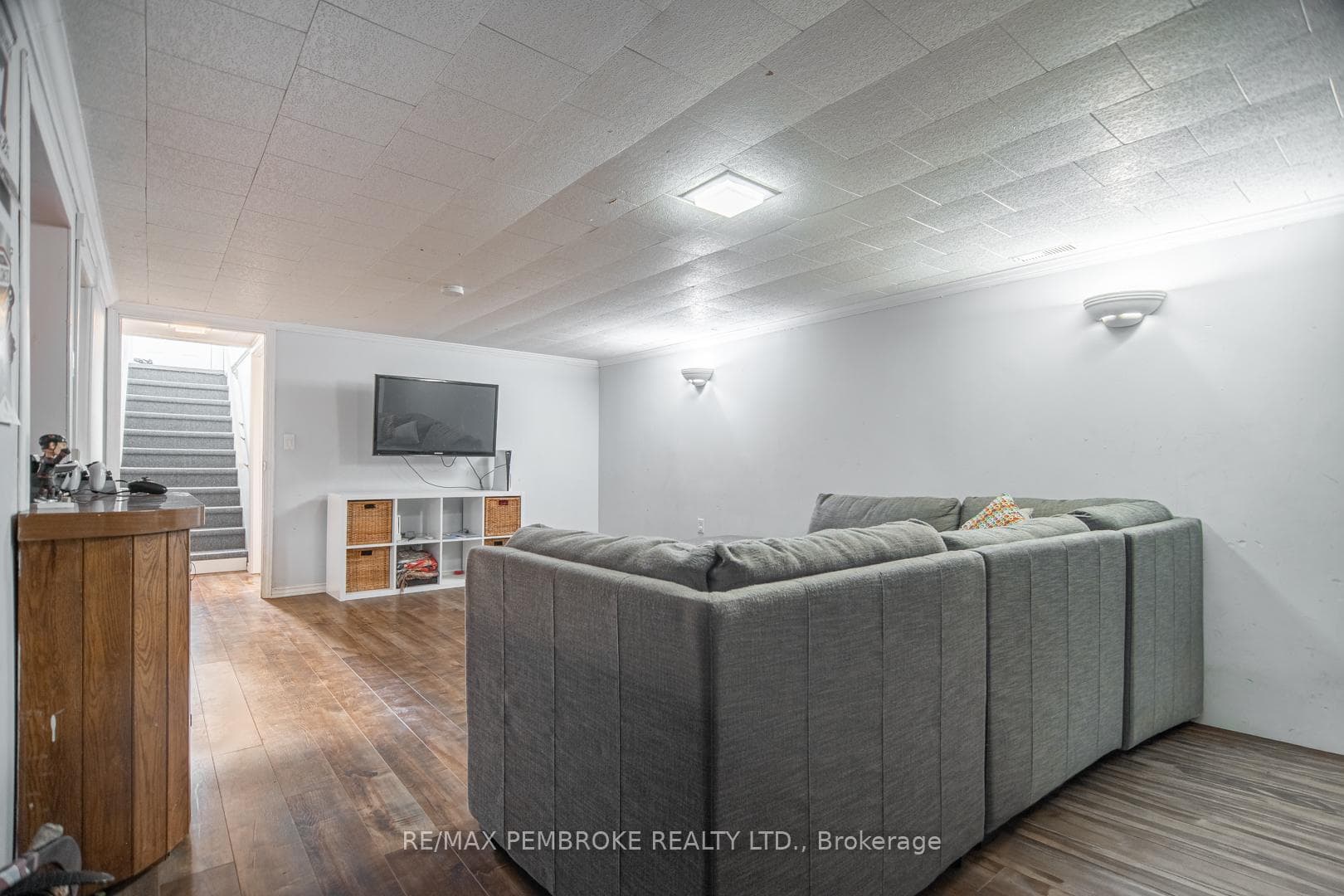 642 Birch Street photo 17