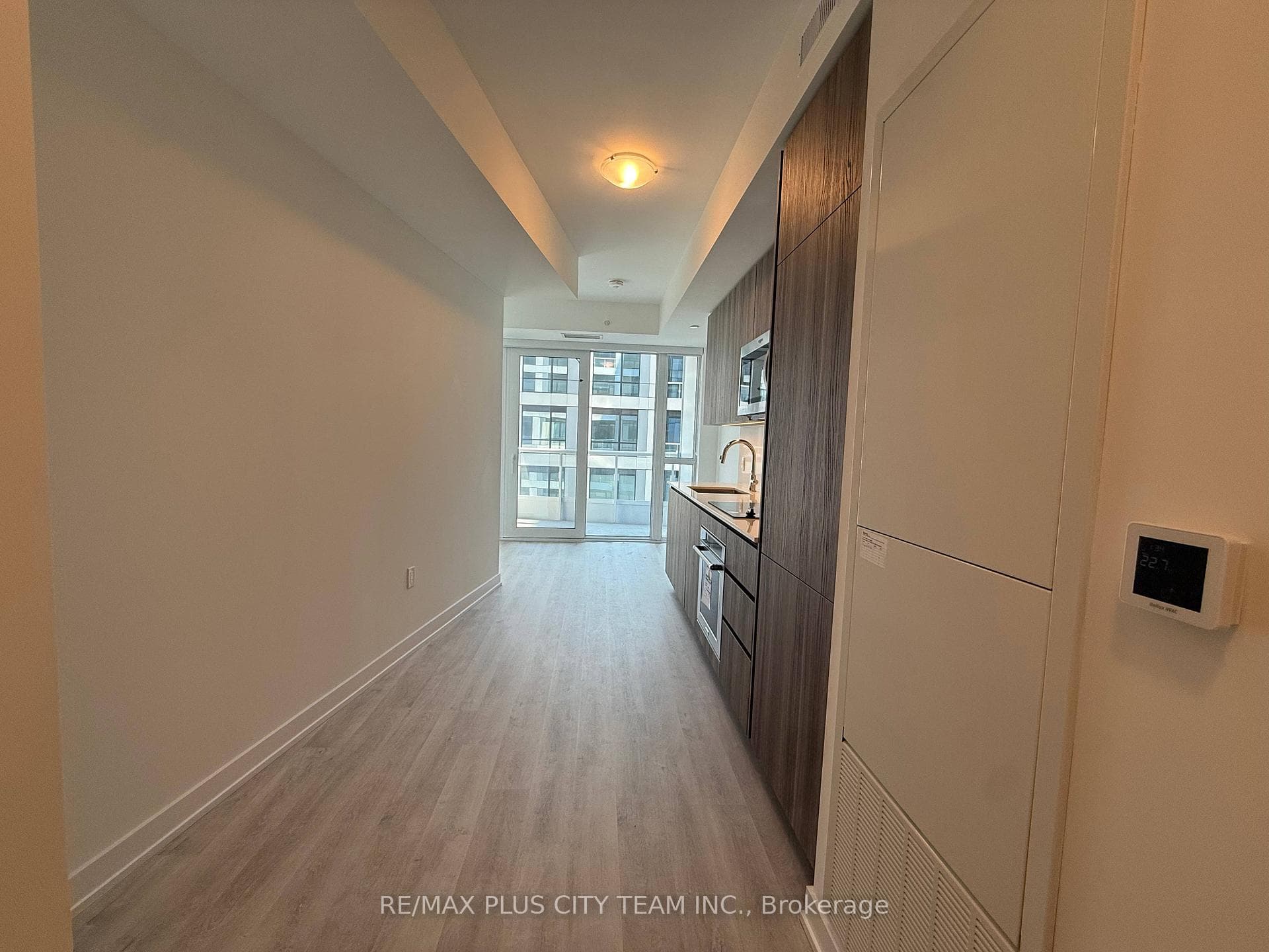 15 Richardson Street Unit 1007 photo 8