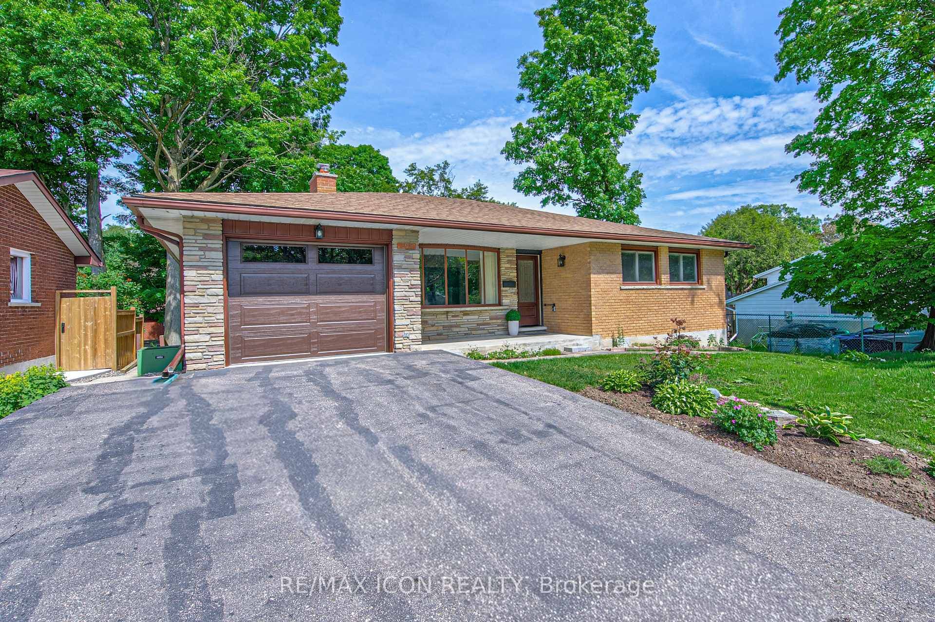 598 Glen Forrest Boulevard photo 2