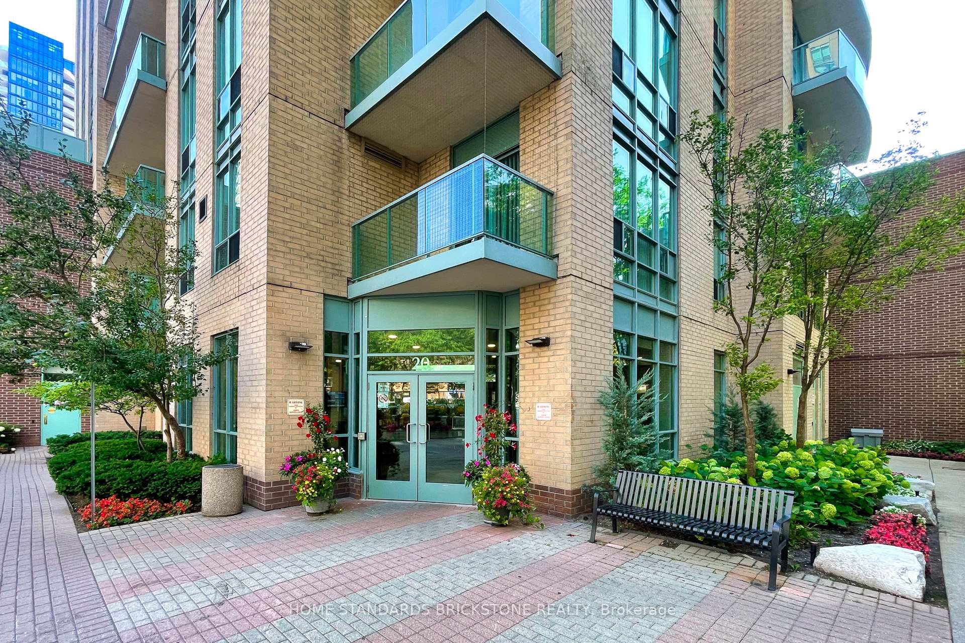 20 Olive Avenue Unit Ph09 photo 2