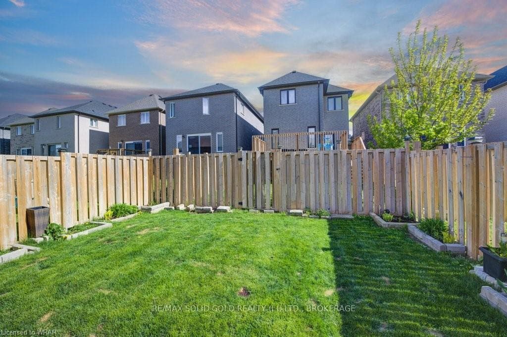 102 HOLLYBROOK Trail photo 36