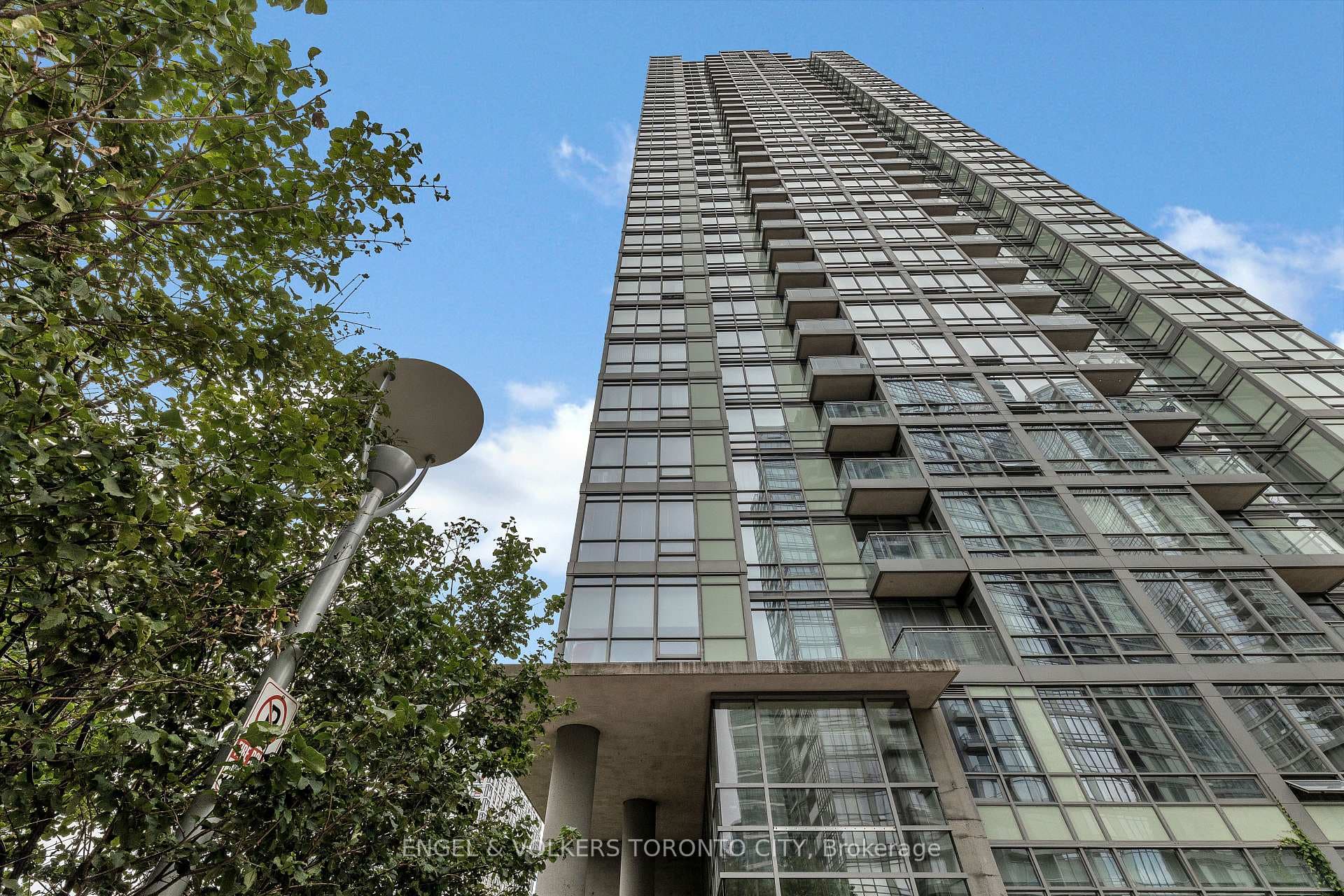 5 Mariner Terrace Unit 1805 photo 1