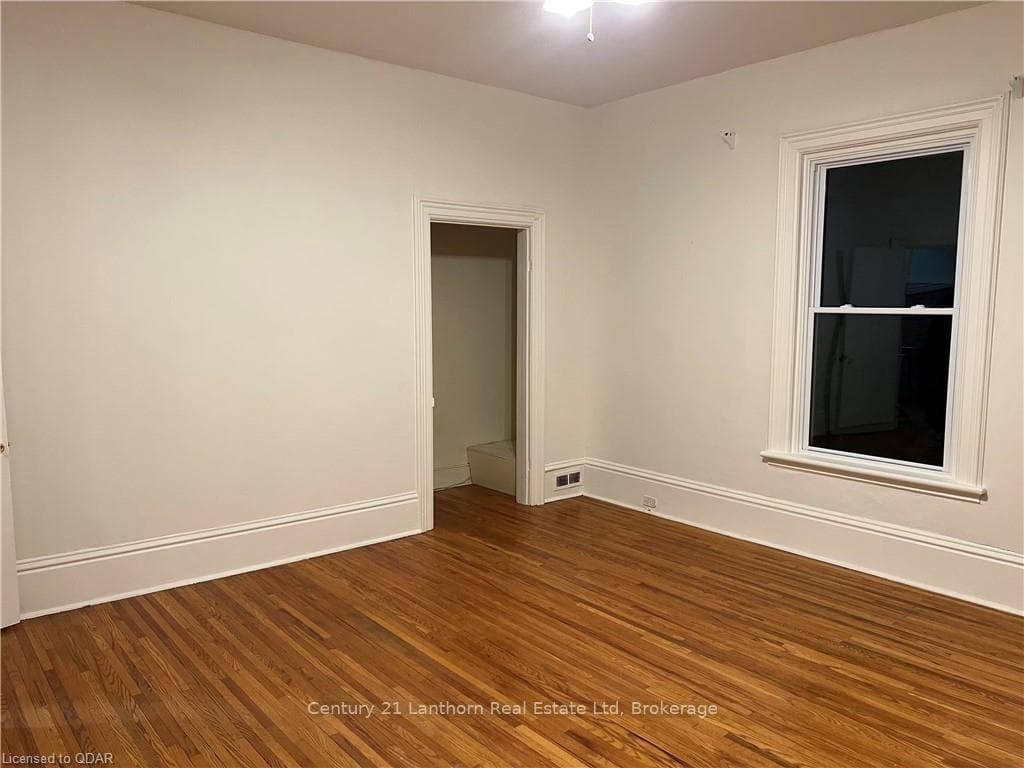 231 ALBERT Street photo 15