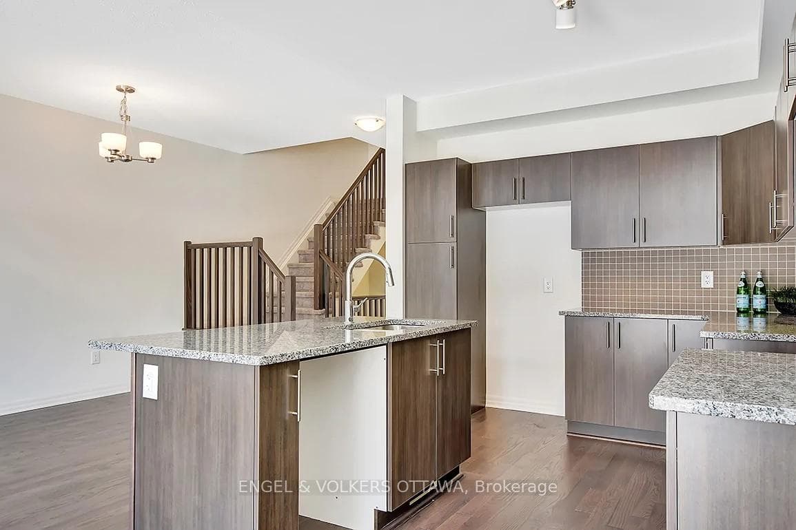 165 Overberg Way photo 17