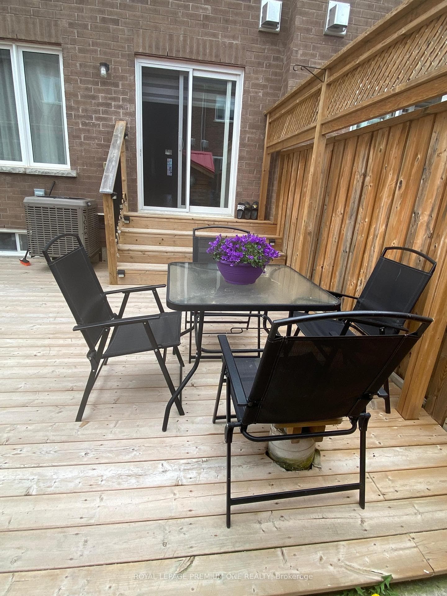 51 Prosser Crescent photo 35