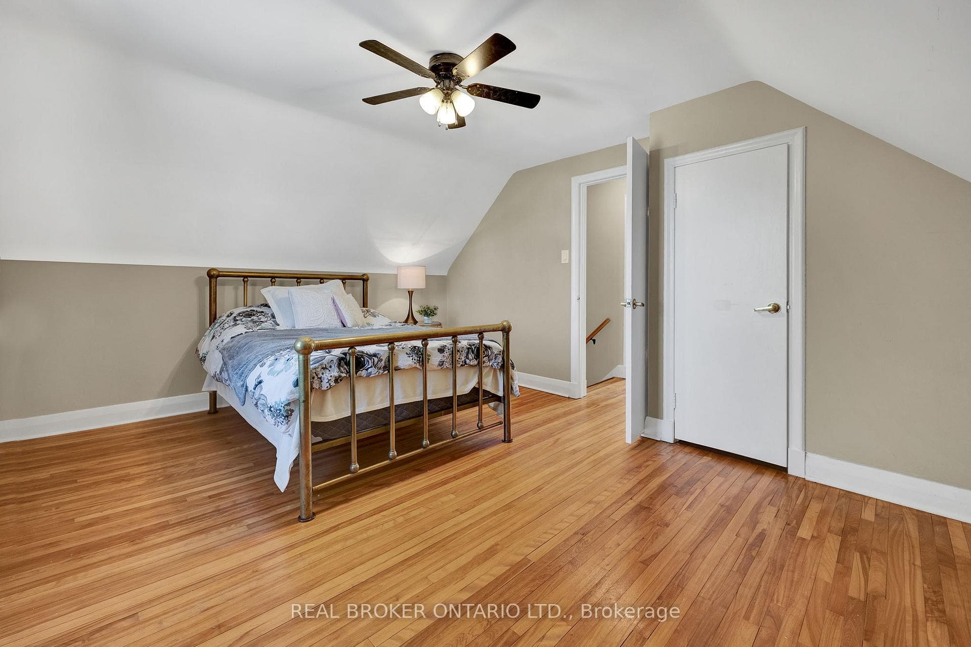 122 Belmont Avenue photo 17