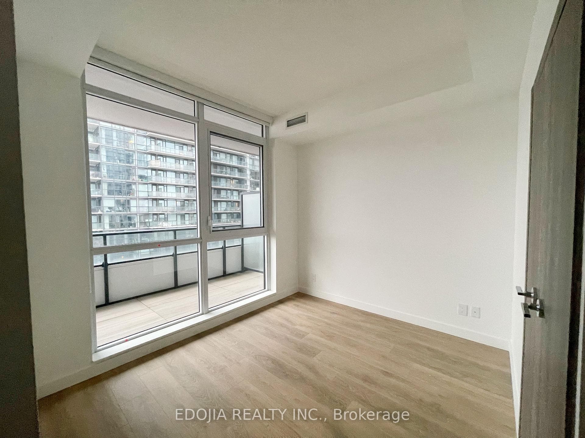 38 Widmer Street Unit 2305 photo 3