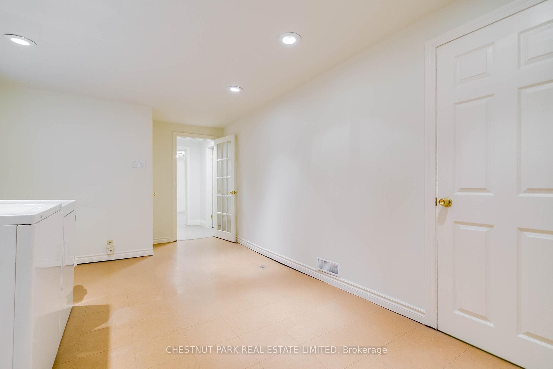 93 Boulton Drive photo 26