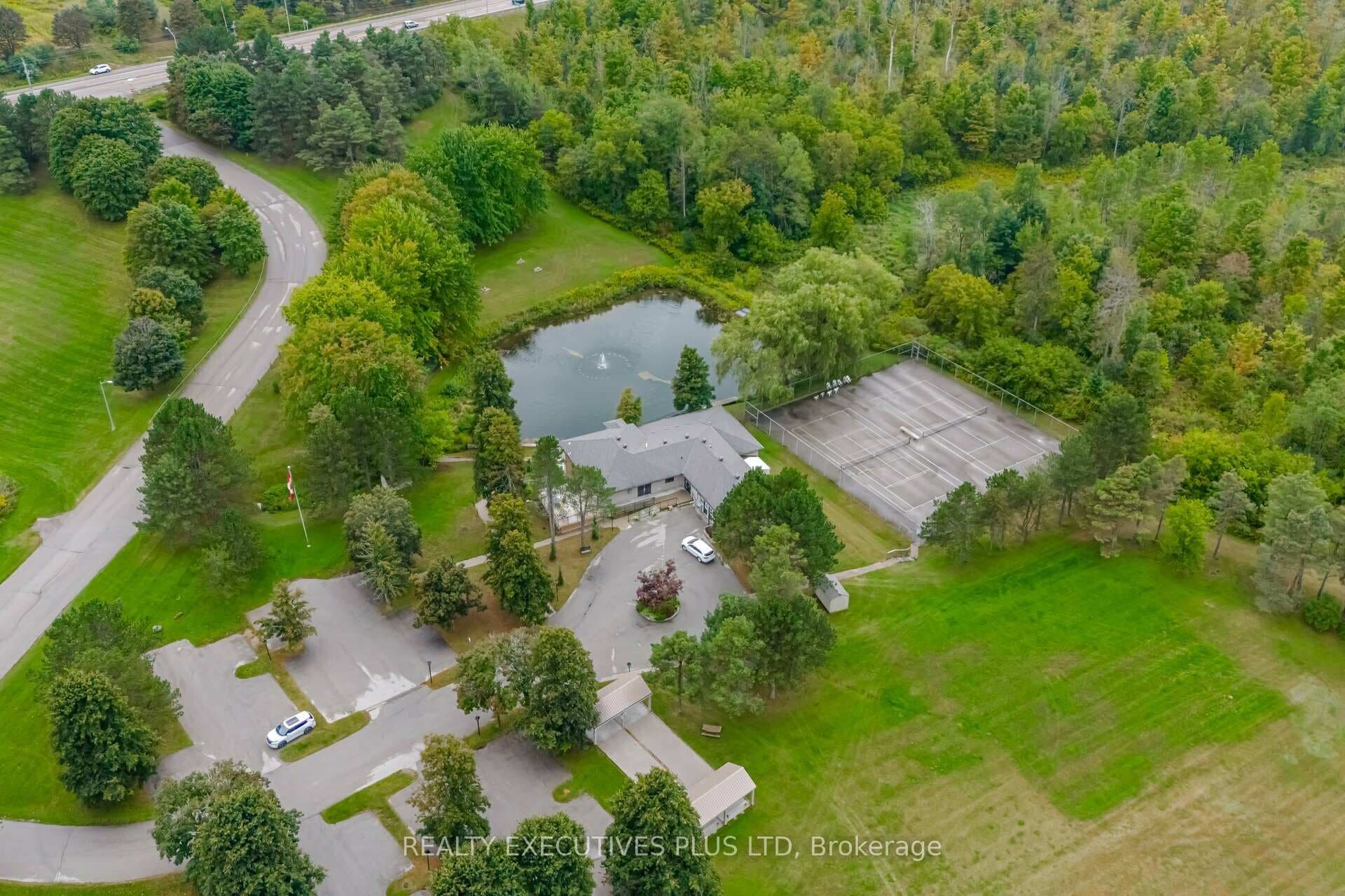 109 Tecumseth Pine Drive photo 29