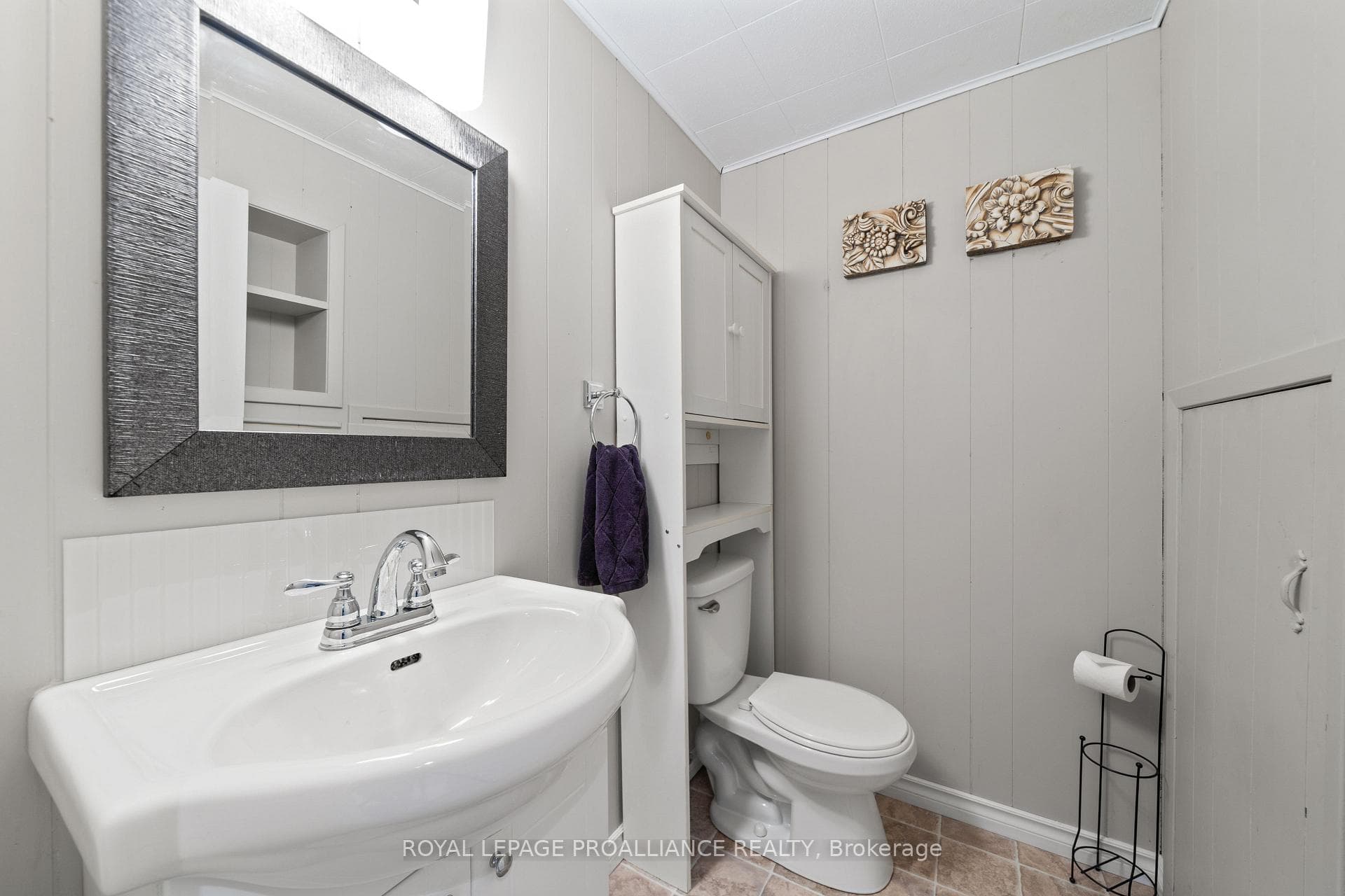 16 Kingsway Court photo 25