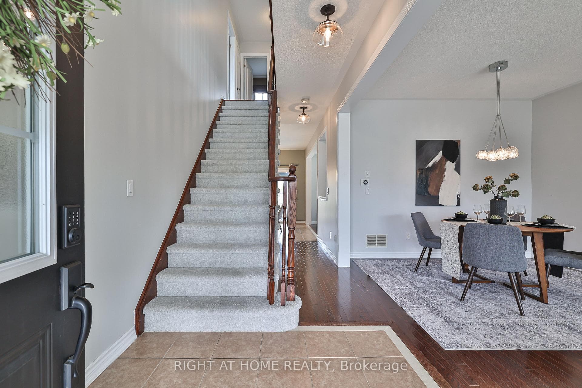 823 Greenly Drive photo 5