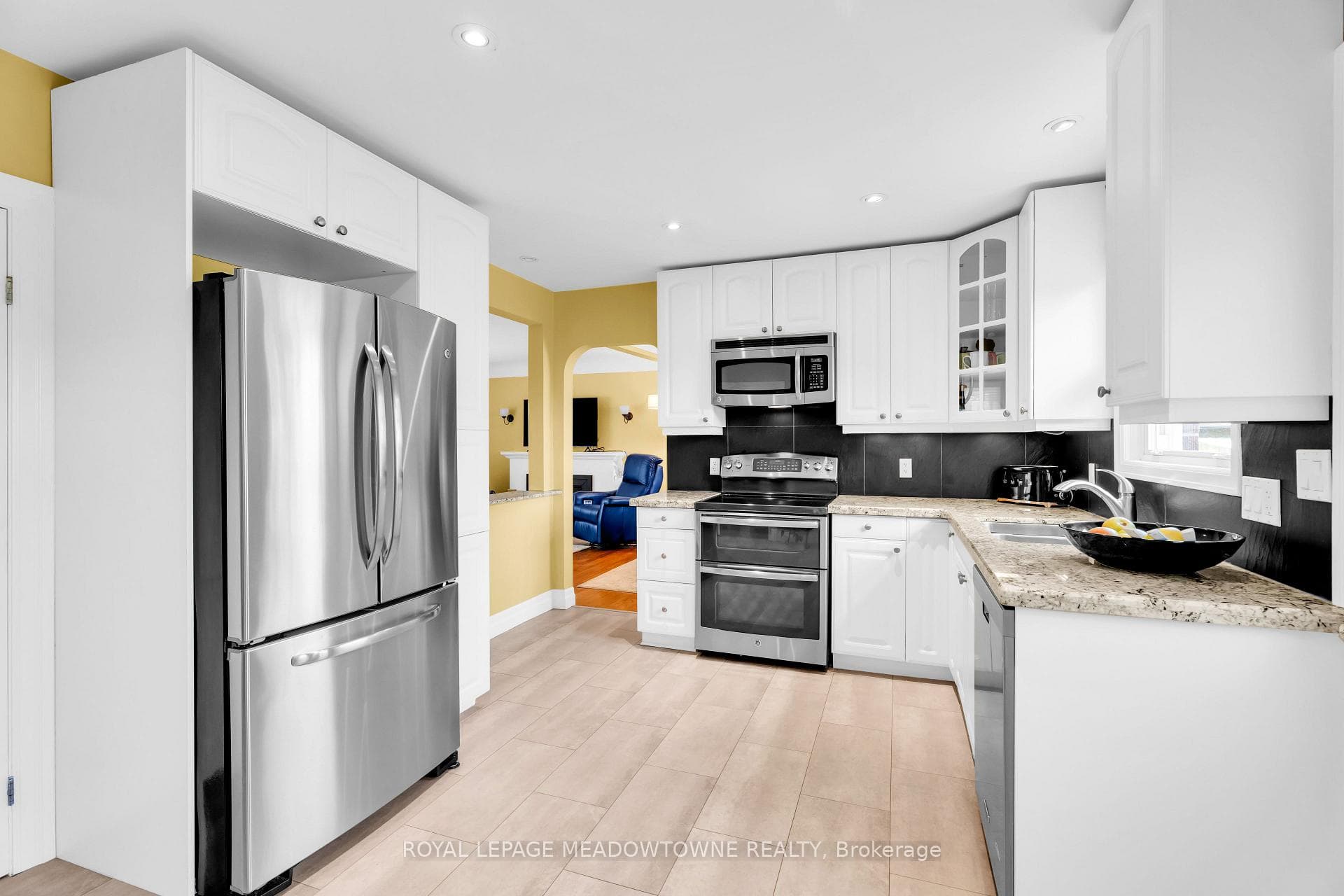 33 Parker Avenue photo 13