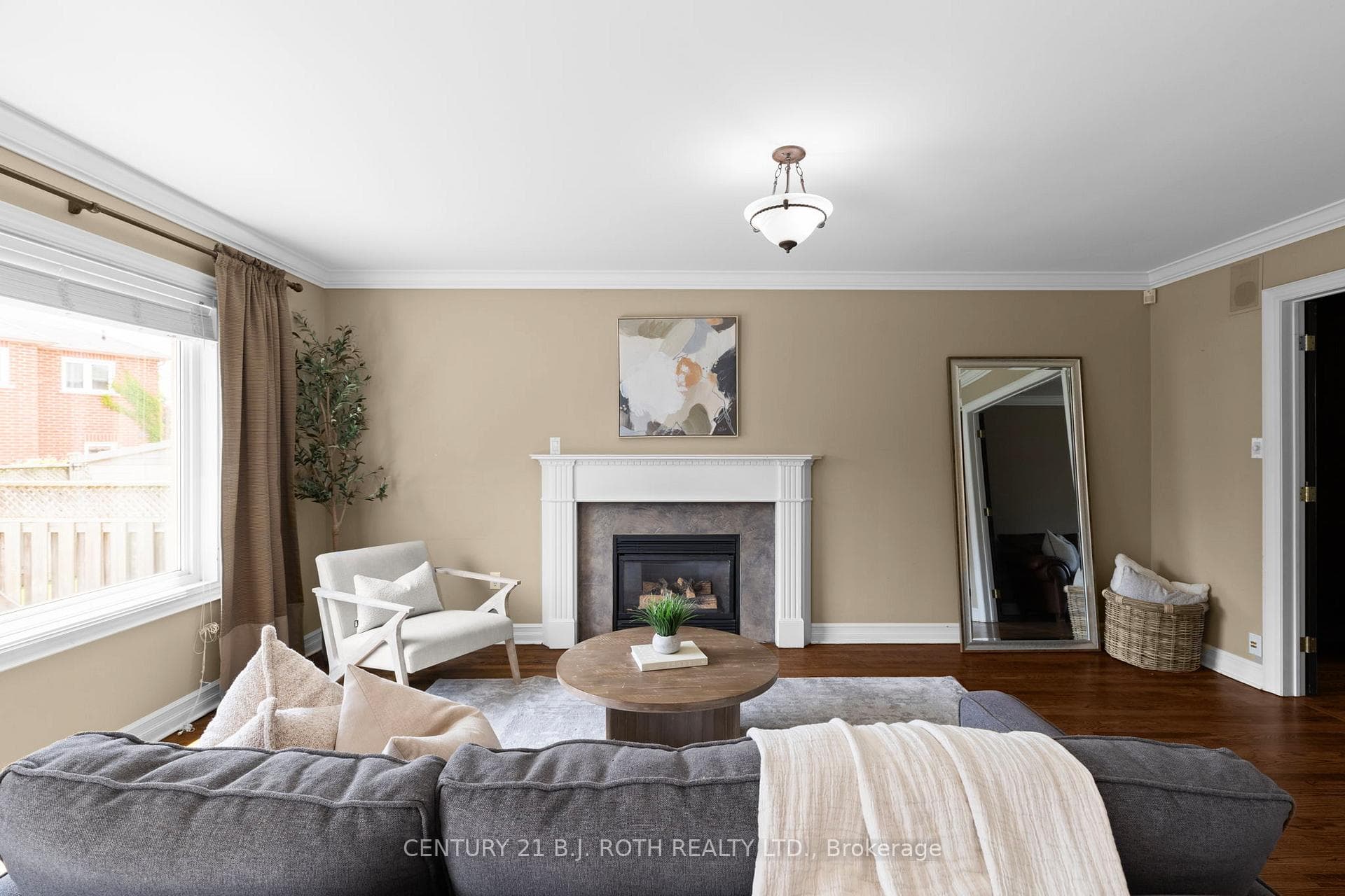 31 Emms Drive photo 12