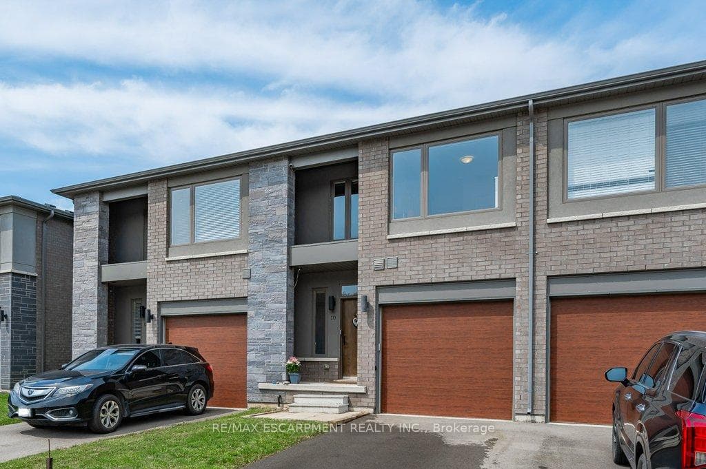 10 Bedrock Drive photo 3