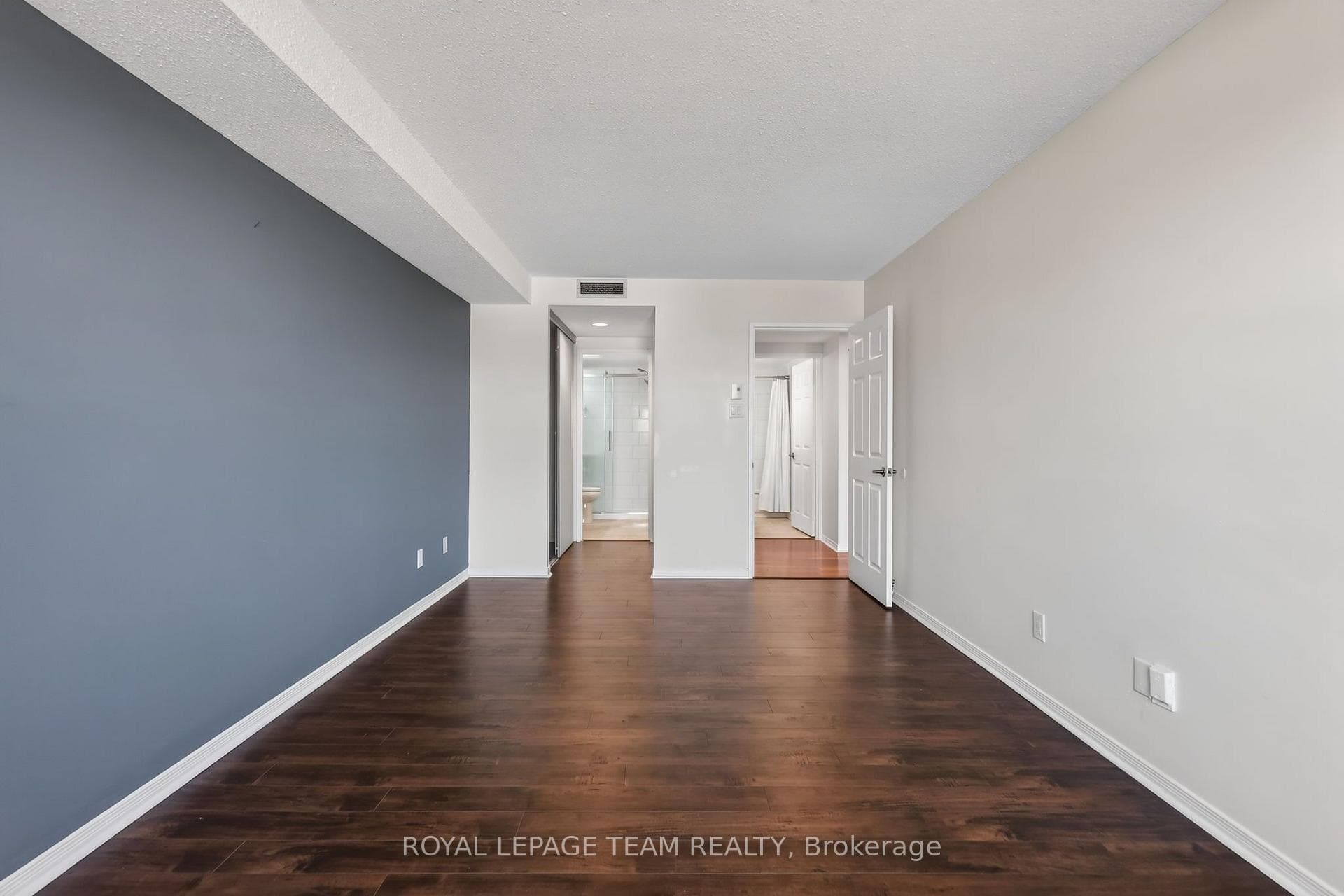 215 Parkdale Avenue Unit 601 photo 17