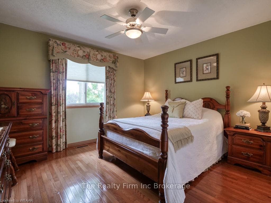 275 WONHAM Street Unit 2 photo 23