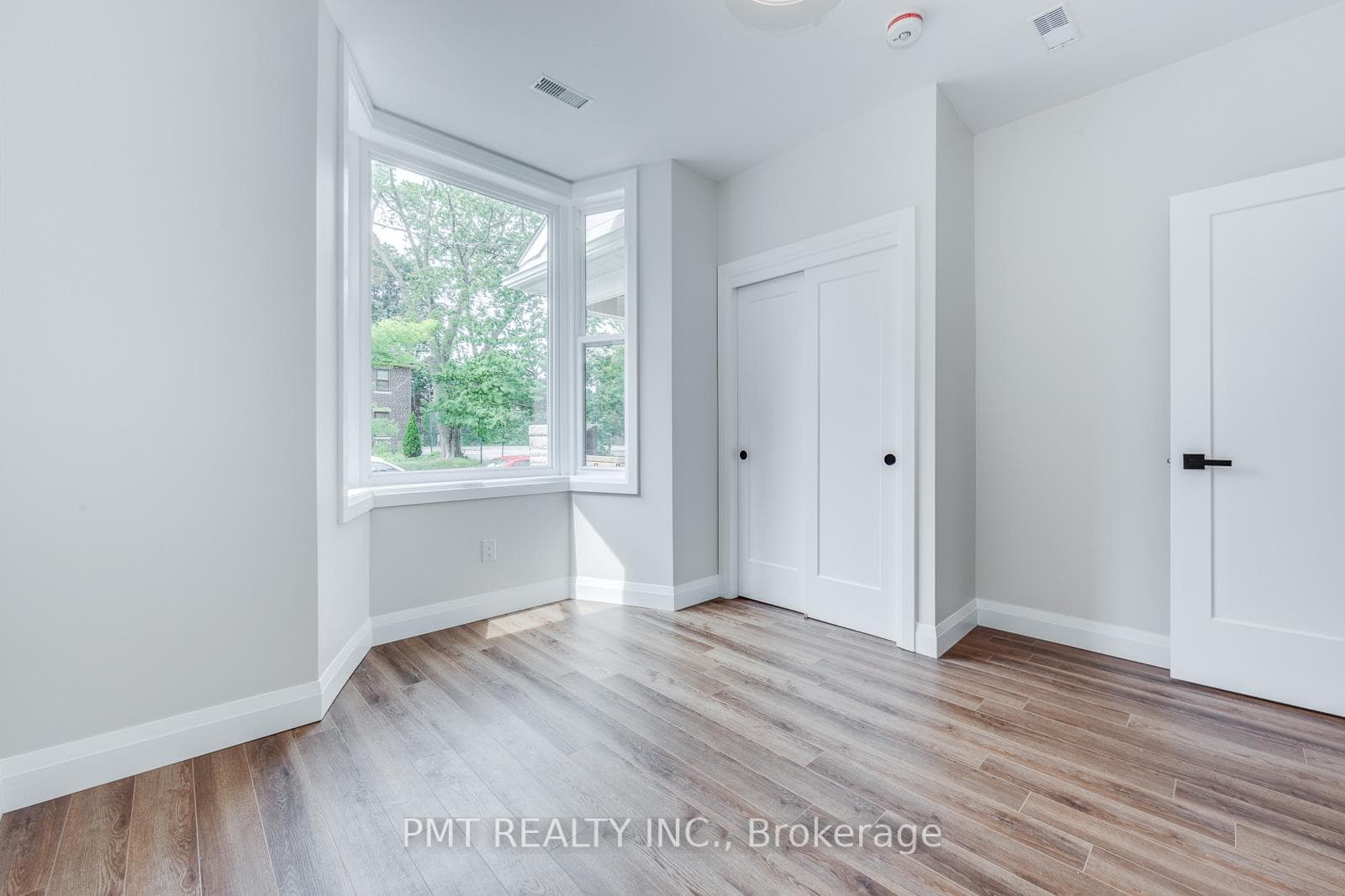 17 Lockwood Road Unit B photo 7