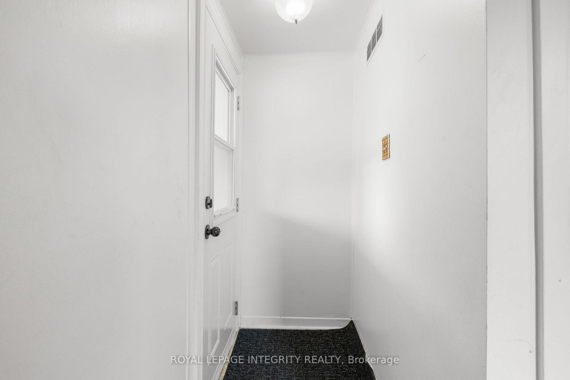 1081 Kenaston Street photo 49