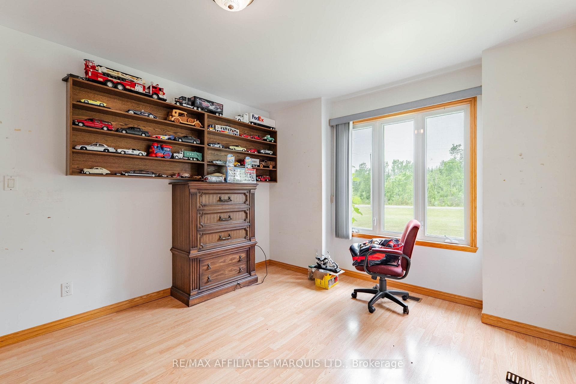17588 McPhail Road photo 45