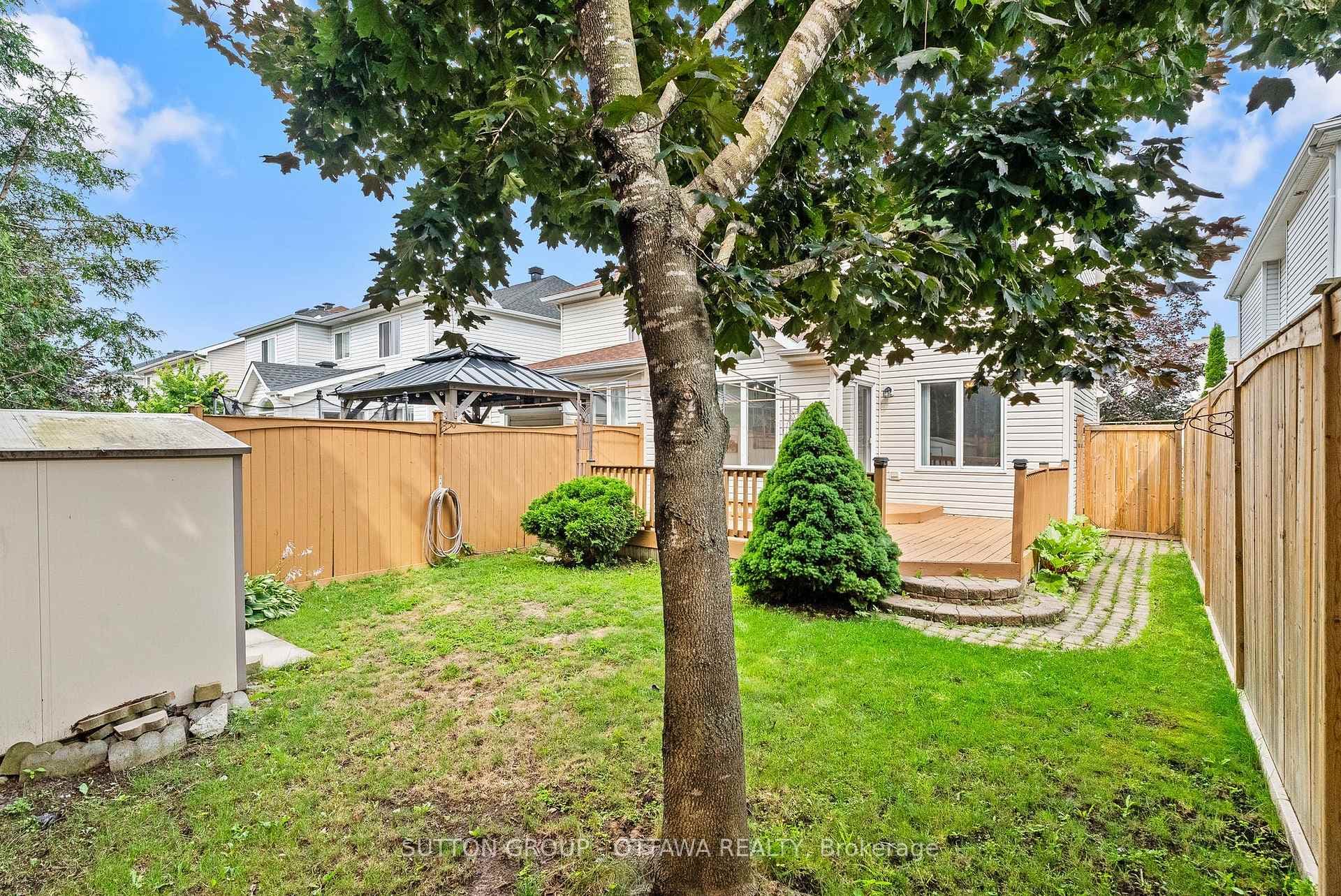 9 Alameda Way photo 32