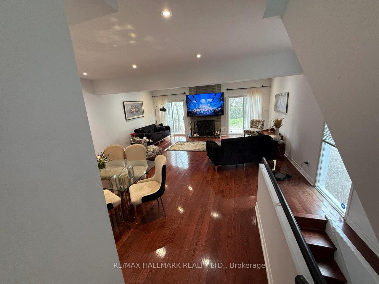 232 Hillcrest Avenue photo 2