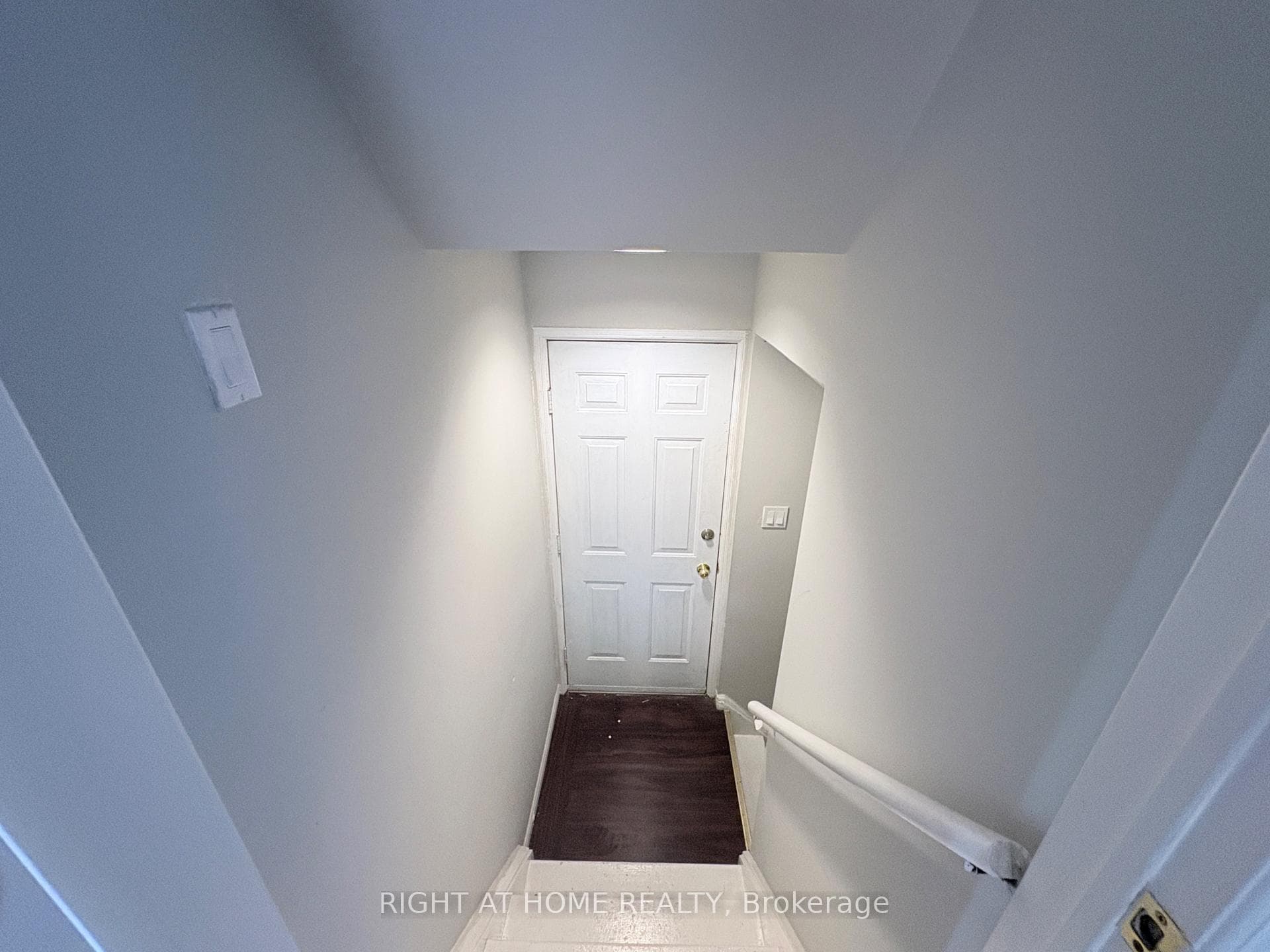47 Hewitt Crescent photo 28