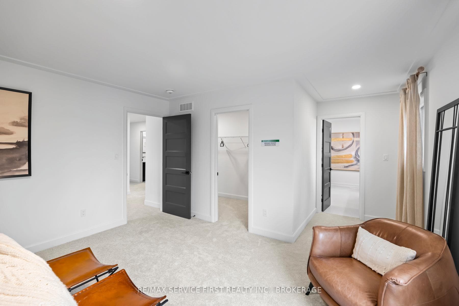 1366 Woodfield Crescent photo 35