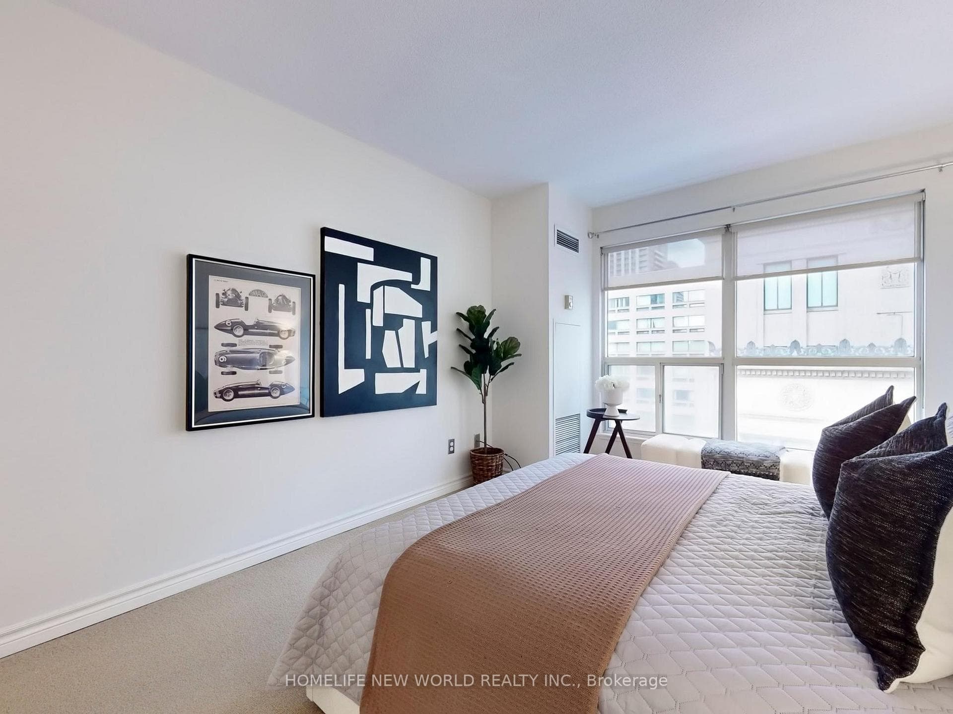 7 Carlton Street Unit 1206 photo 17