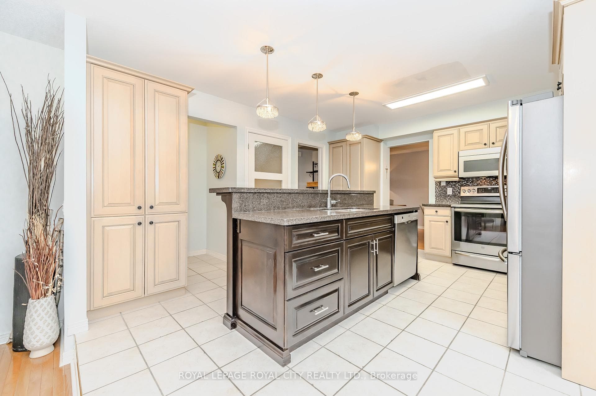 102 Downey Road photo 13