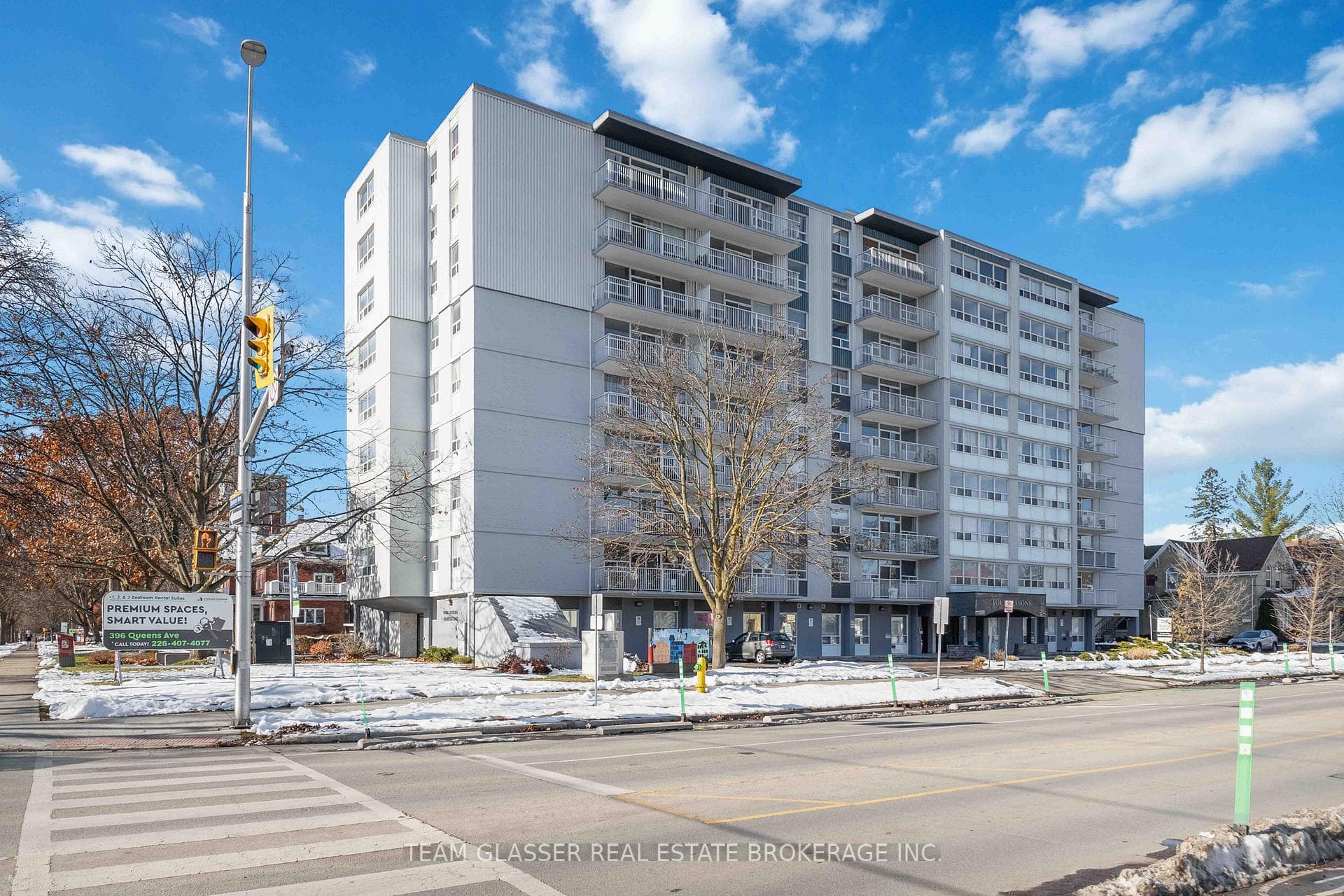 396 Queens Avenue Unit 801 photo 2