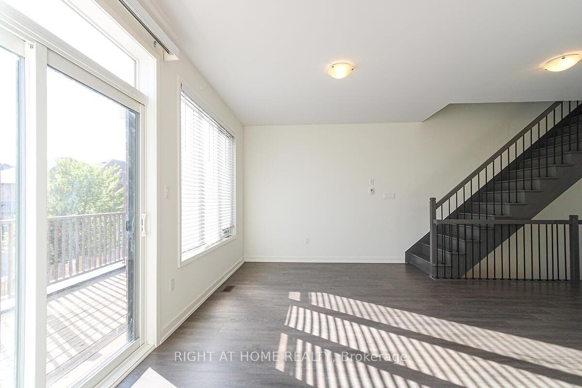 3092 Ernest Appelbe Boulevard photo 9