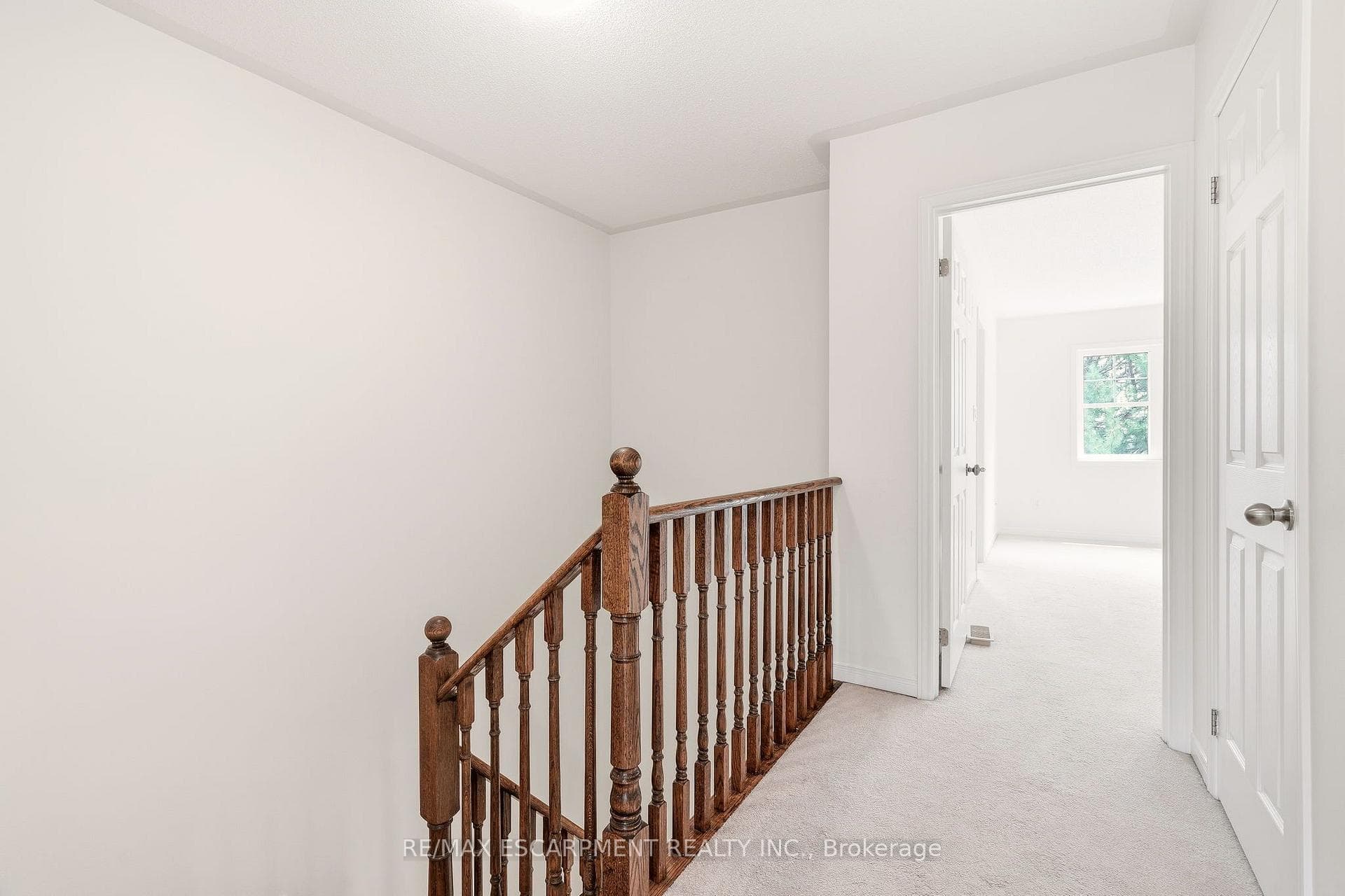 215 Nisbet Boulevard photo 24