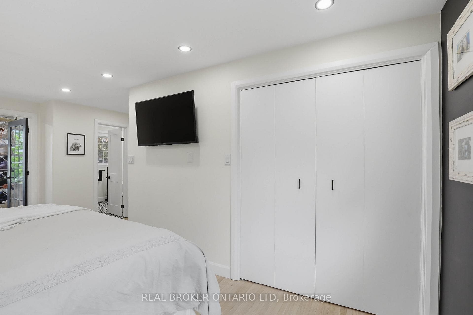 196 Wychwood Park photo 20